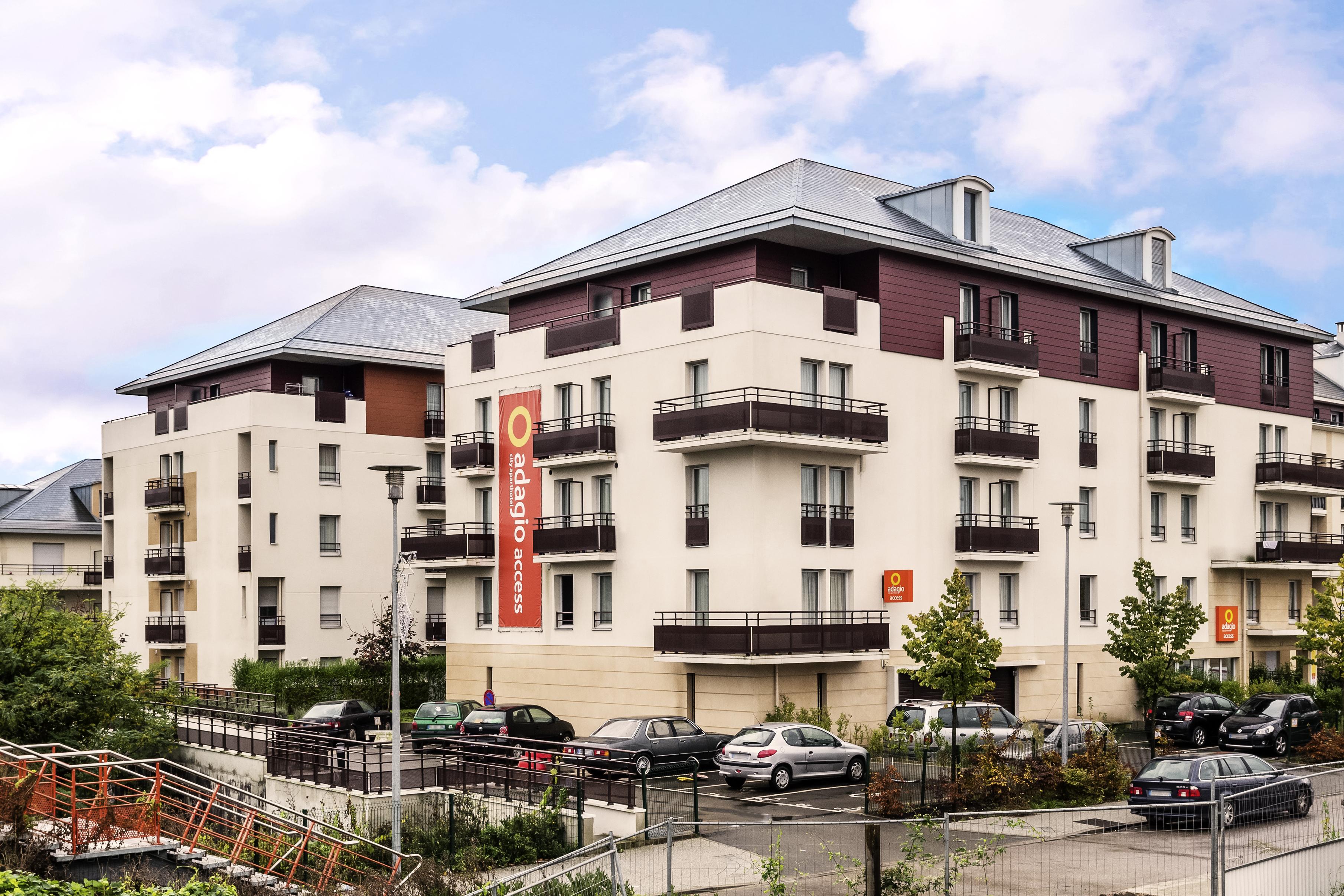 Aparthotel Adagio Access Carrieres Sous Poissy Exteriér fotografie