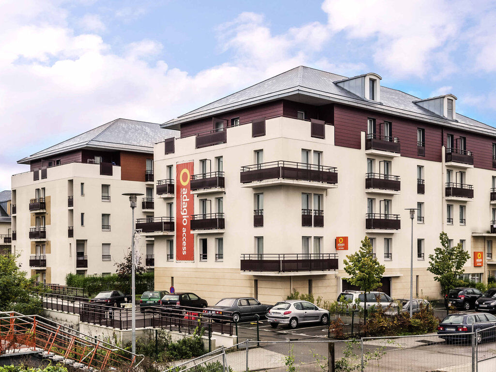 Aparthotel Adagio Access Carrieres Sous Poissy Exteriér fotografie